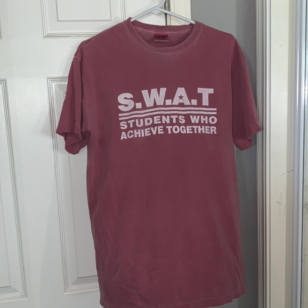 Comfort colors tee
